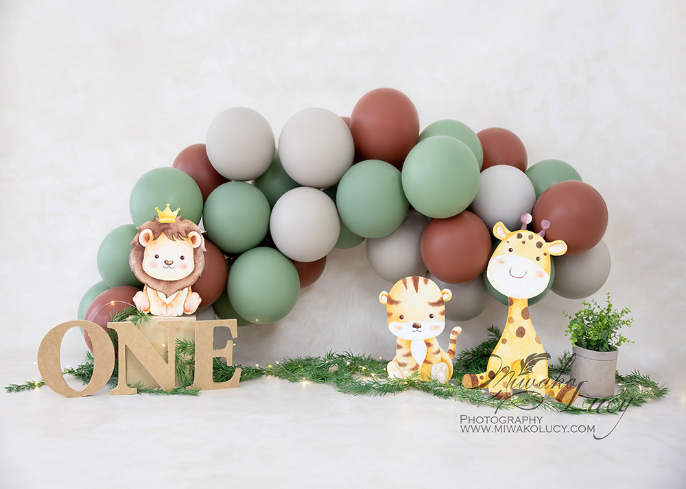 Avezano One-year-old Balloon Party Tiger Cub Backdrop for Photography By Miwako Lucy Photography